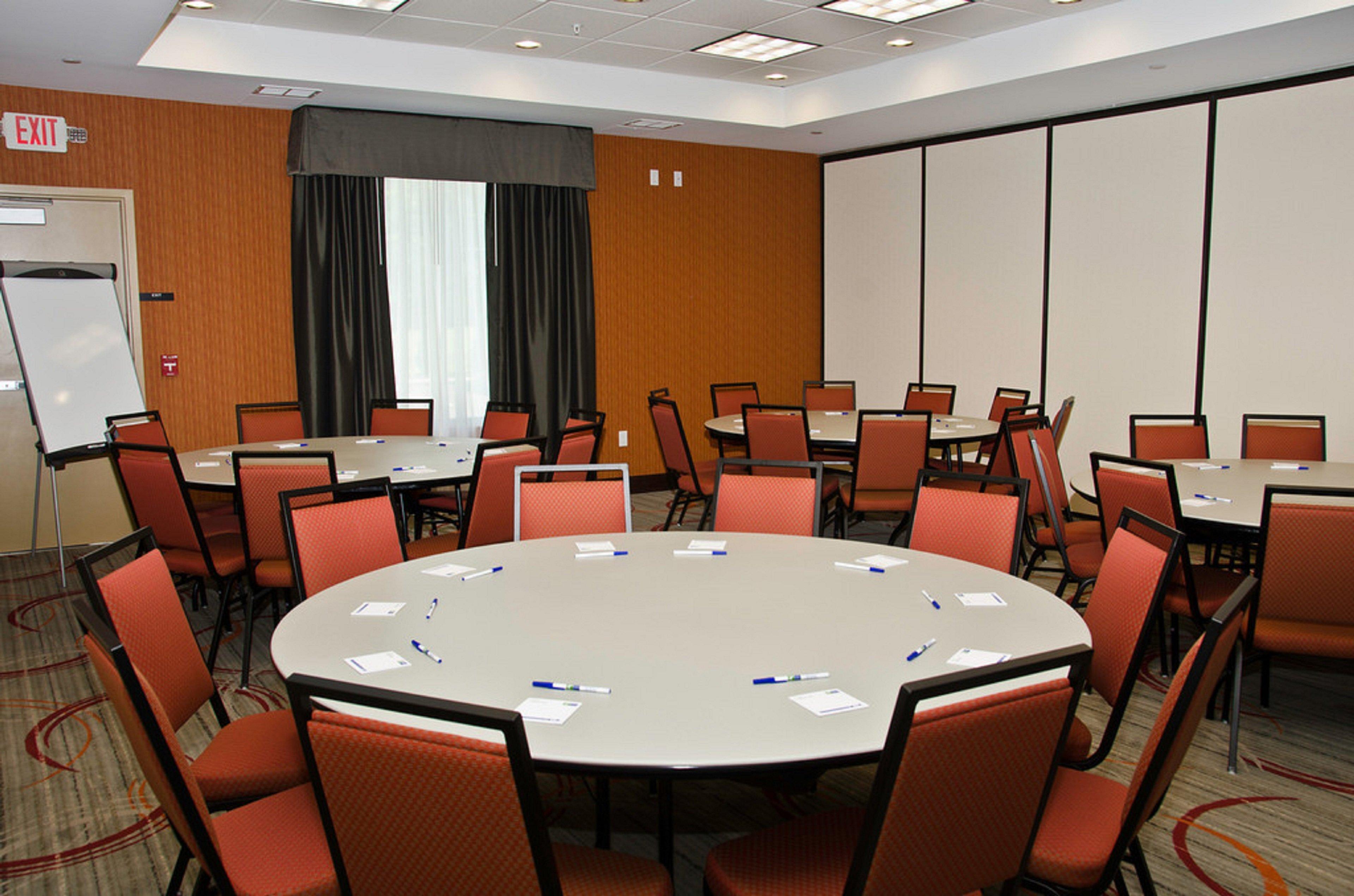 Holiday Inn Express & Suites Columbus - Easton Area By Ihg Gahanna Business bilde